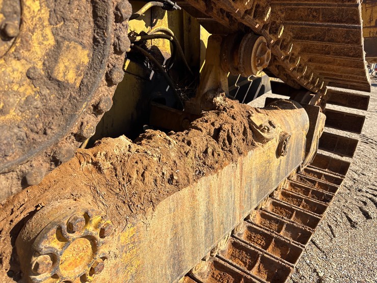 caterpillar-d4h-lgp-image-8