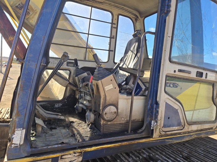 kobelco-sk220-lc-image-14