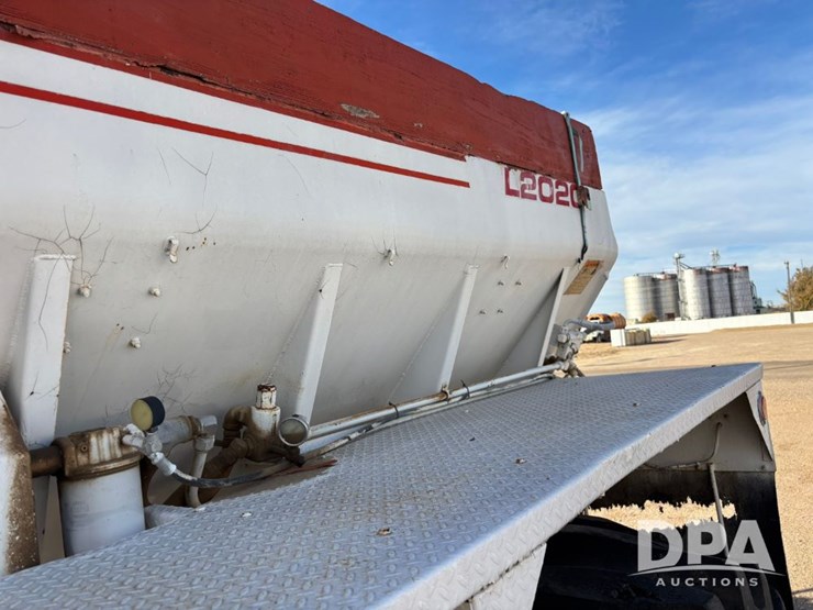 1981-new-leader-l2020-image-24