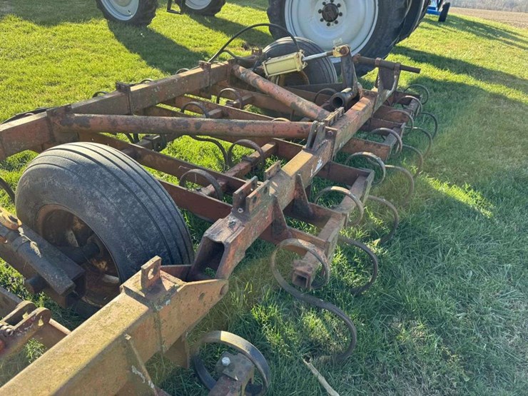 mckee-pull-type-cultivator-image-5