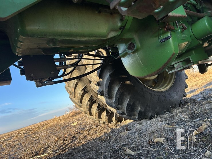 1983-john-deere-4650-image-19