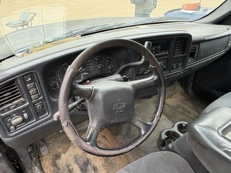 2001-chevrolet-2500-image-12