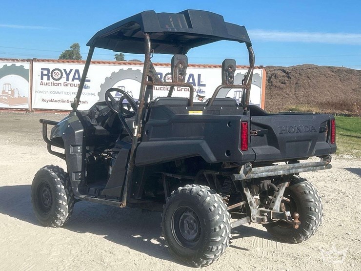 2021-pioneer-4x4-image-4