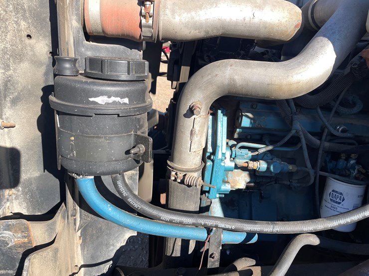 international-4700-image-39