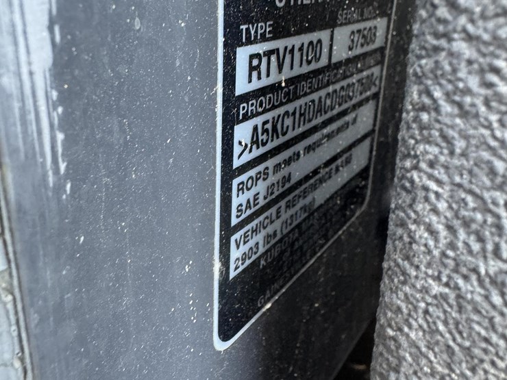 2013-kubota-rtv1100-image-32