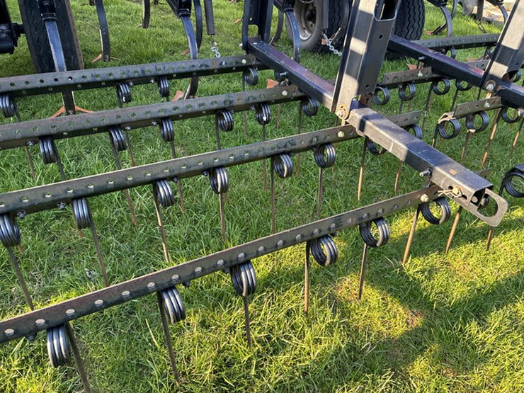 case-ih-200-image-31