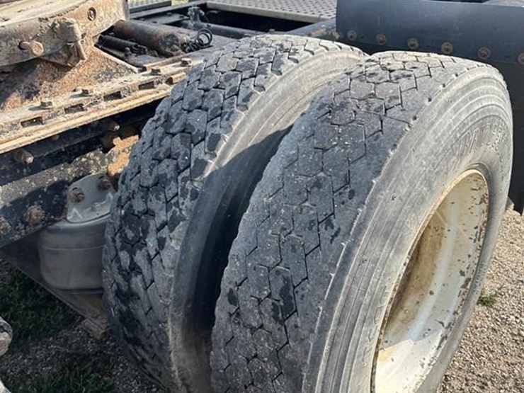 white/gmc-wg64t-image-37