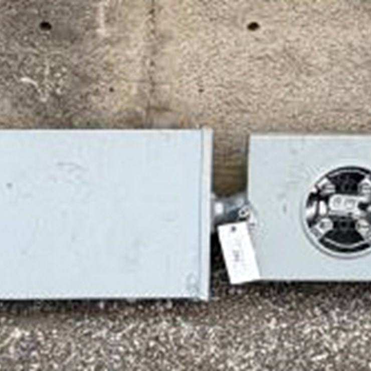 #204 • Temporary Power Pole w/ Boxes