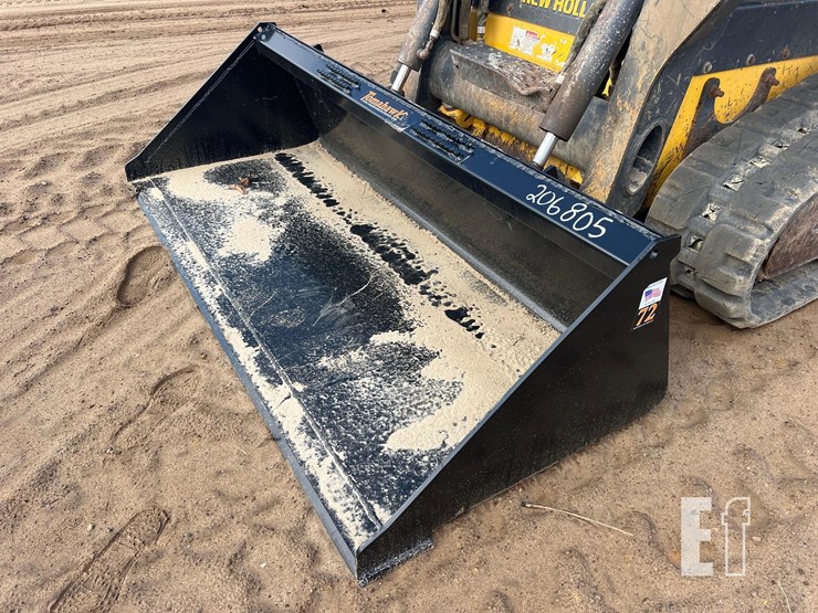 new-holland-c227-image-9