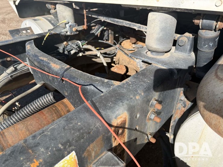 1997-volvo-f16-image-57