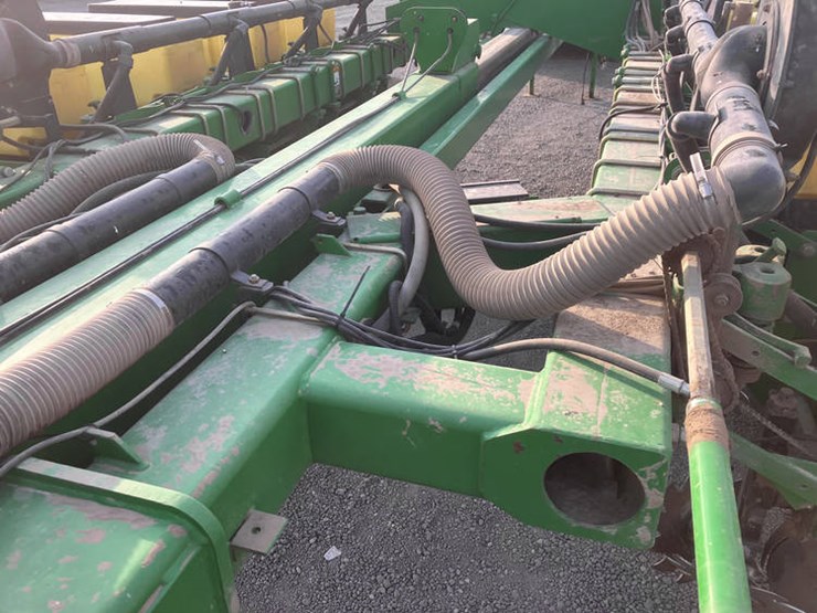 john-deere-7200-image-12