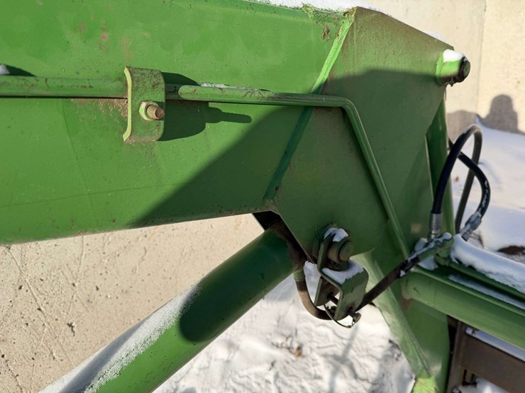 john-deere-148-image-11