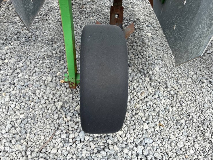 john-deere-845-image-26