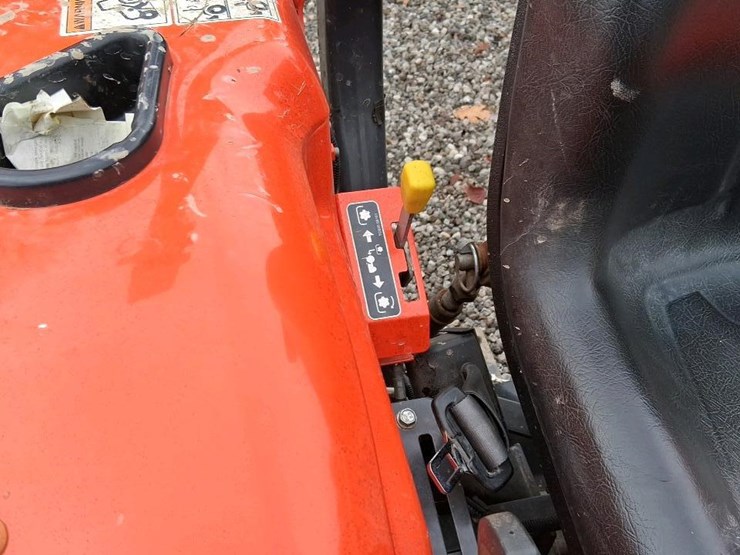 kubota-l3901-image-15