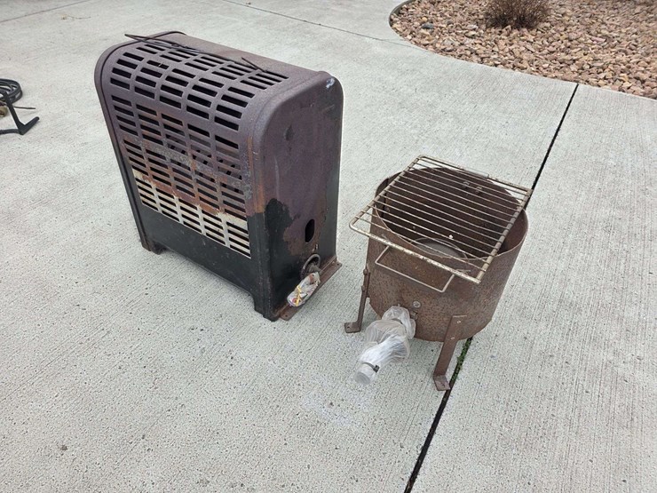(2)-propane-heaters,-buying-both-for-one-money-image-1