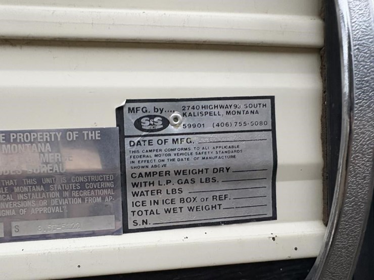 1993-s&s-truck-bed-camper-image-5