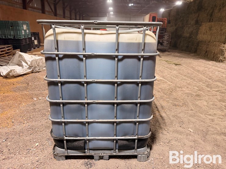 agco-multiguard-sae-15w-40-oil-tote-image-5