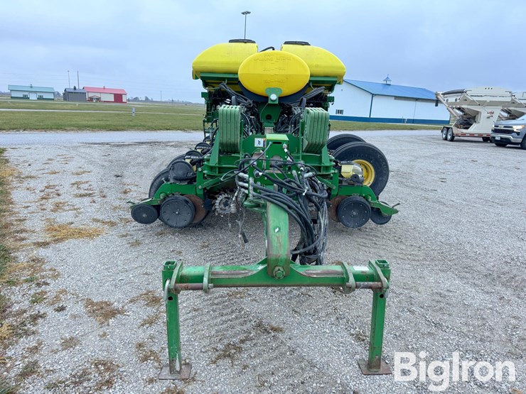 john-deere-1770nt-ccs-image-2