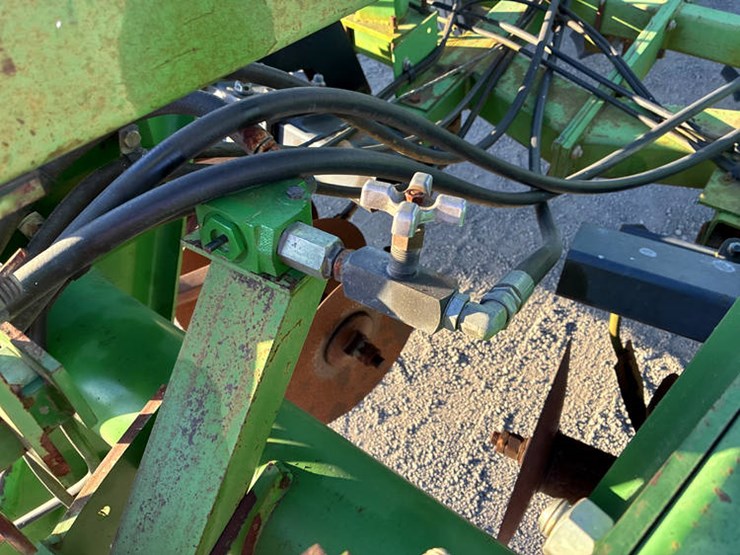 john-deere-726-image-9