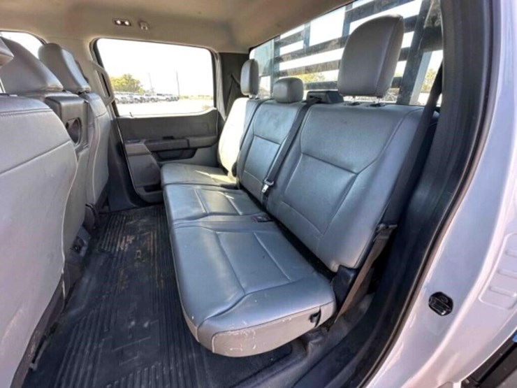 2023-ford-f350-image-42