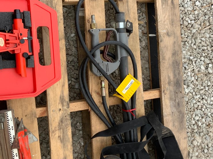 pallet-of-farm-support-image-12