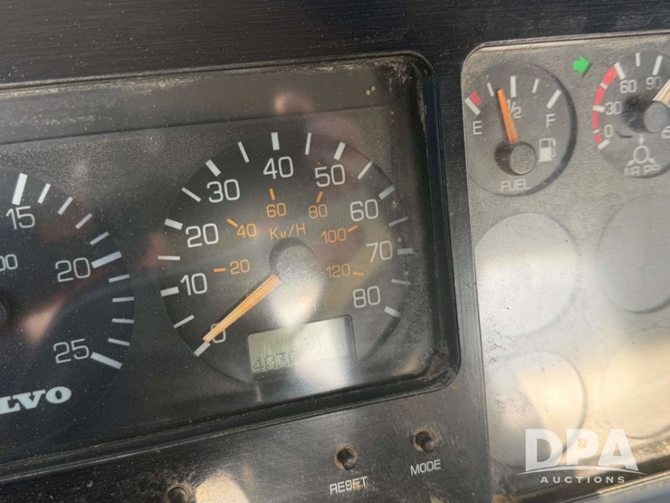 1997-volvo-f16-image-75