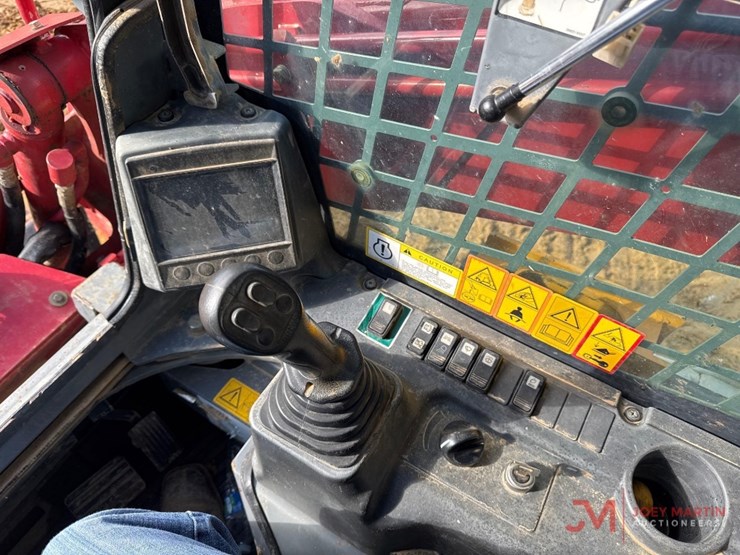 takeuchi-tl10v2-image-13