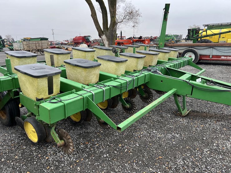 john-deere-7000-image-13