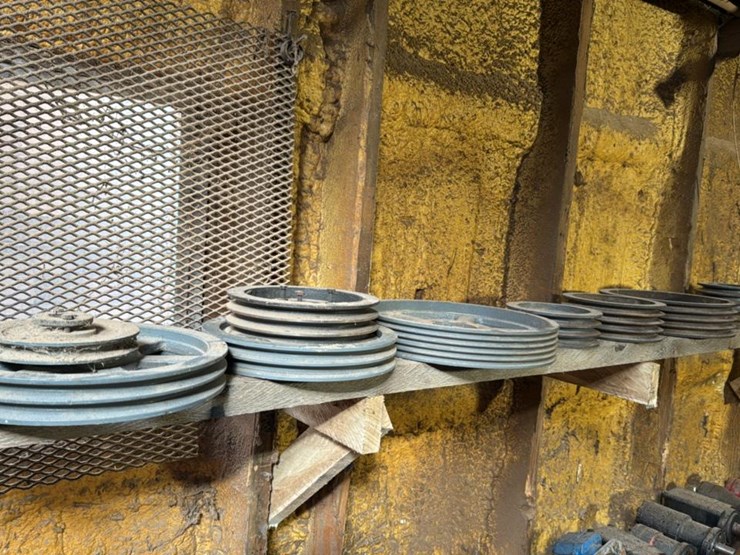 #182-•-shelf-of-pulleys-image-1