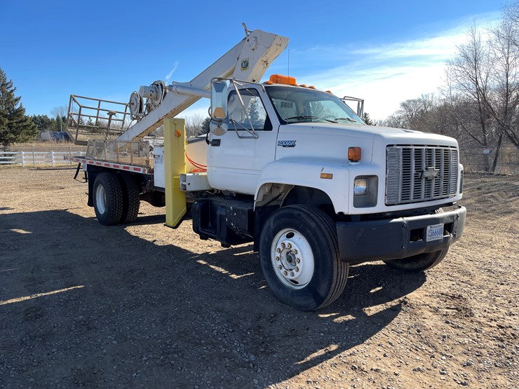 #1140-•-1995-chevrolet-kodiak-boom-truck-has-mn-title)-image-7