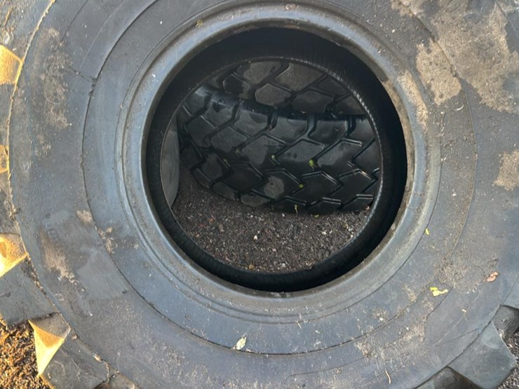#145-•-loader-tires*-image-10