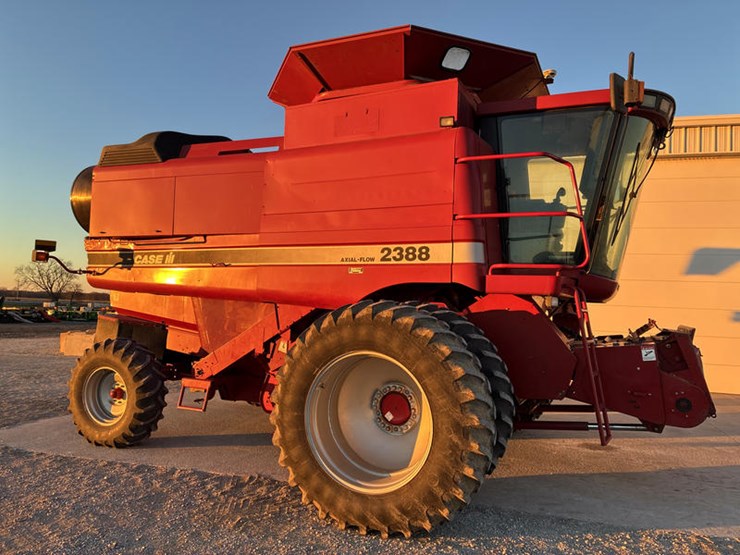 case-ih-2388-image-1