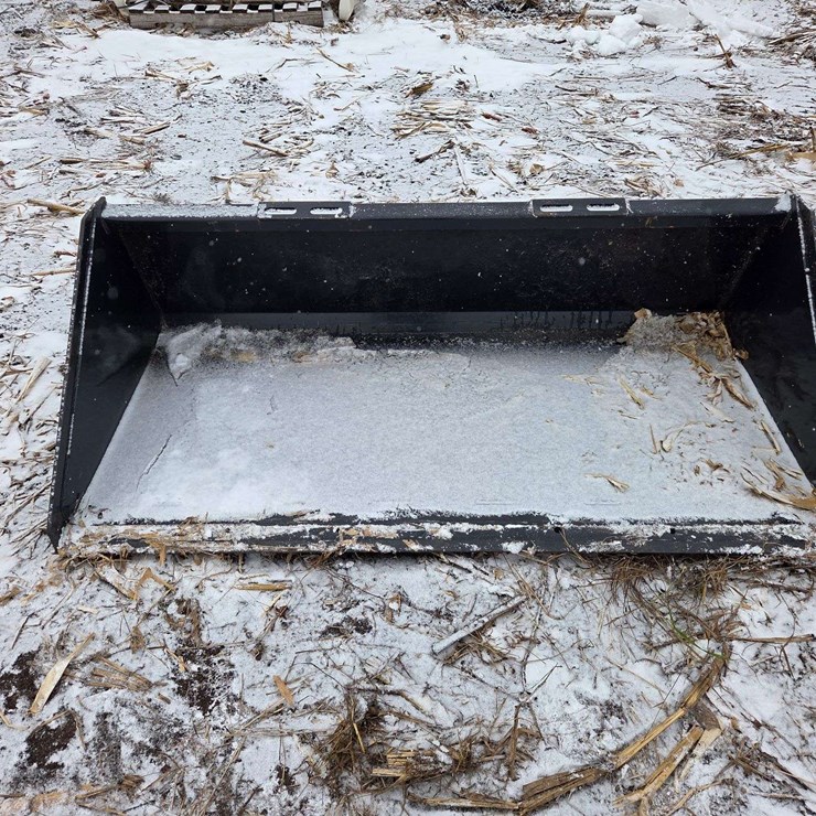 Wolverine 74" Material Bucket skidsteer quick attach new. This Item is Located in South Dakota, Ther