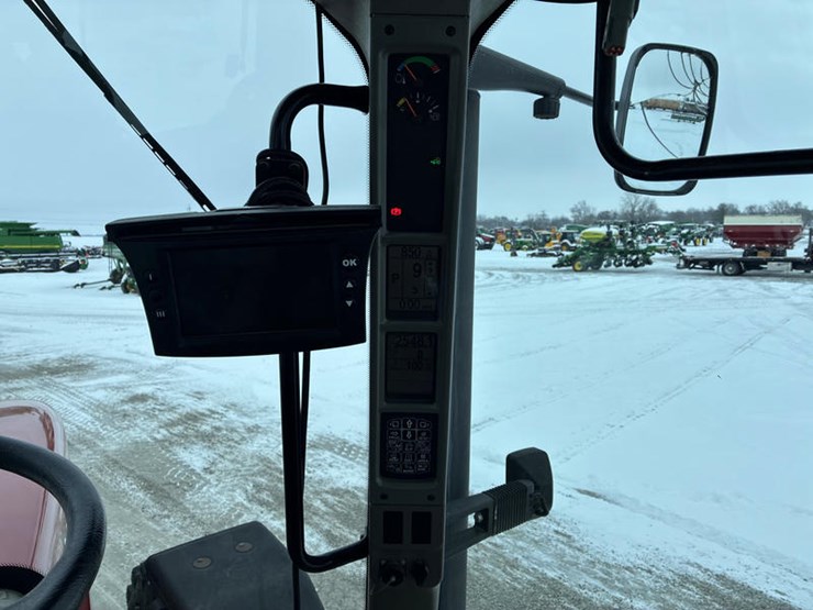 case-ih-magnum-190-image-81