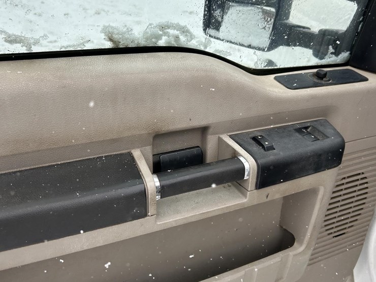 2008-ford-f350-xlt-image-17