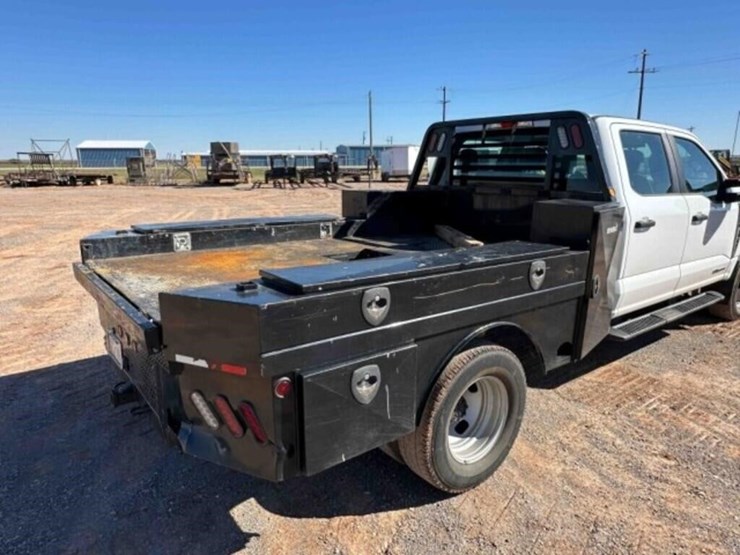 2023-ford-f350-image-3