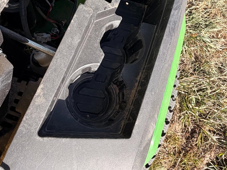 2023-john-deere-z530r-image-10