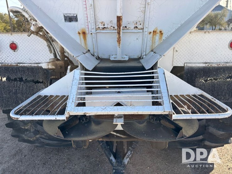 1981-new-leader-l2020-image-31