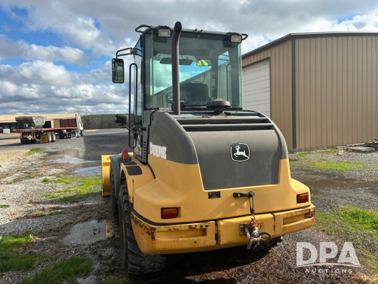 deere-244j-image-3