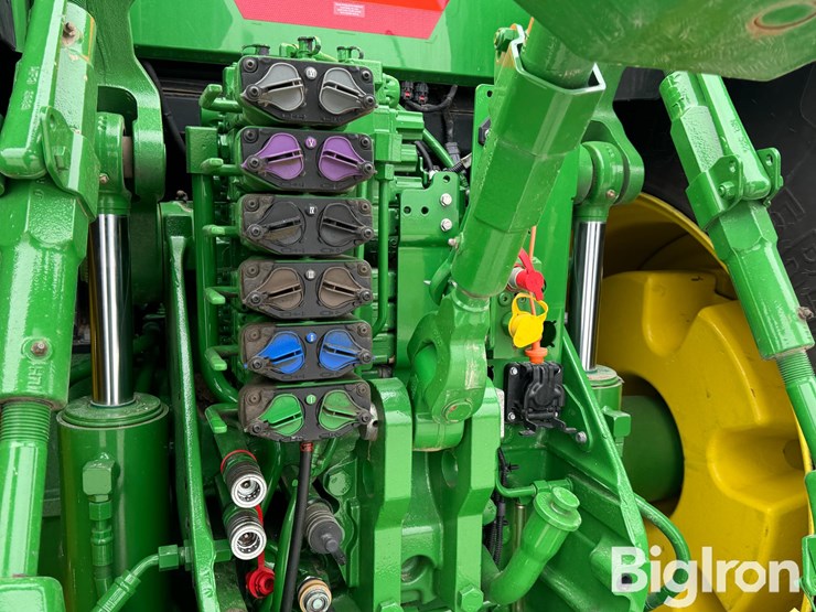john-deere-8r-370-image-16