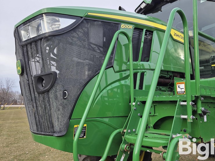 john-deere-600r-image-10
