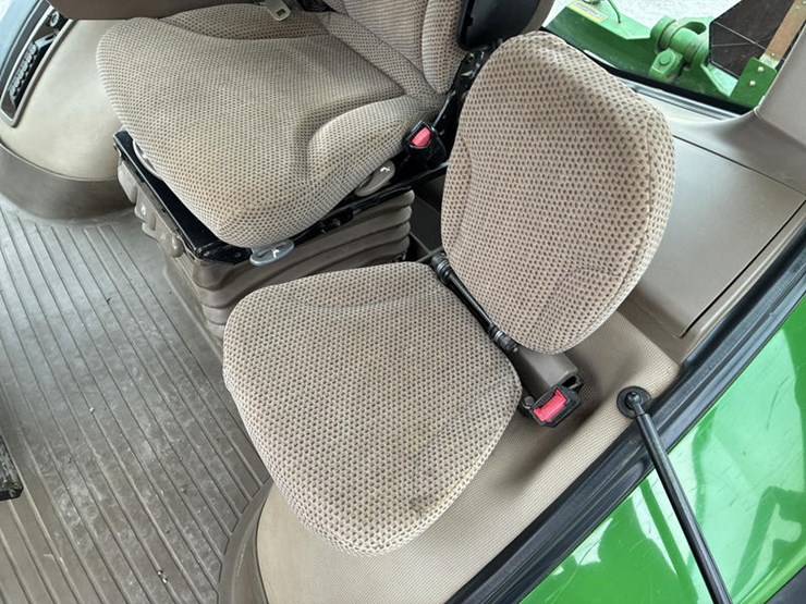 john-deere-8335r-image-76