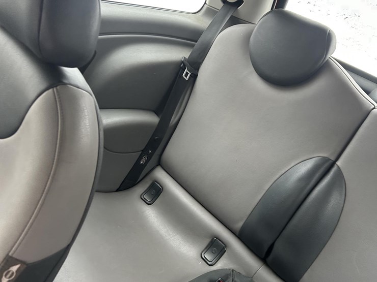 2005-mini-coop-image-23