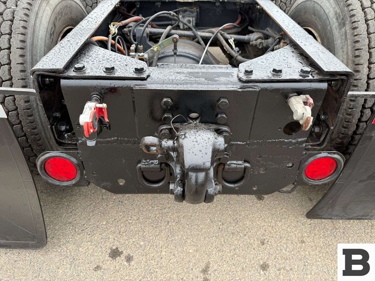 2004-kenworth-t800-image-41