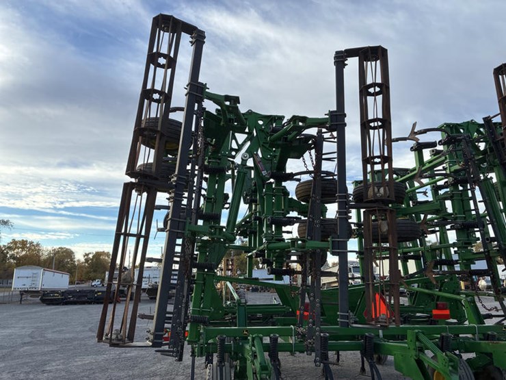 john-deere-2210-image-41