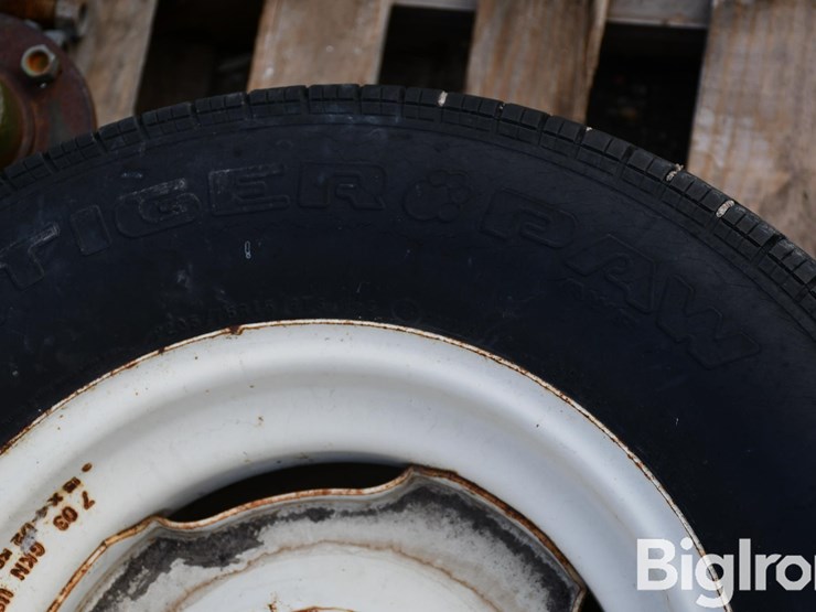 tiger-paw-p205/75r15-tires-on-4-bolt-rims-image-10