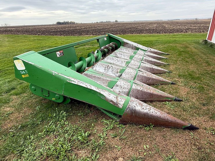 2024-john-deere-643-image-2