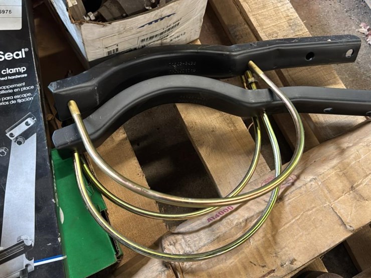 #191-•-skid-of-parts*-image-9