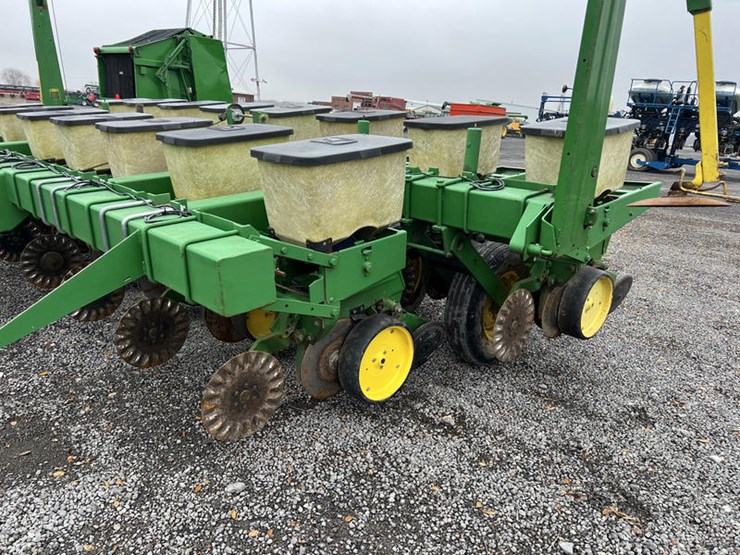 john-deere-7000-image-5