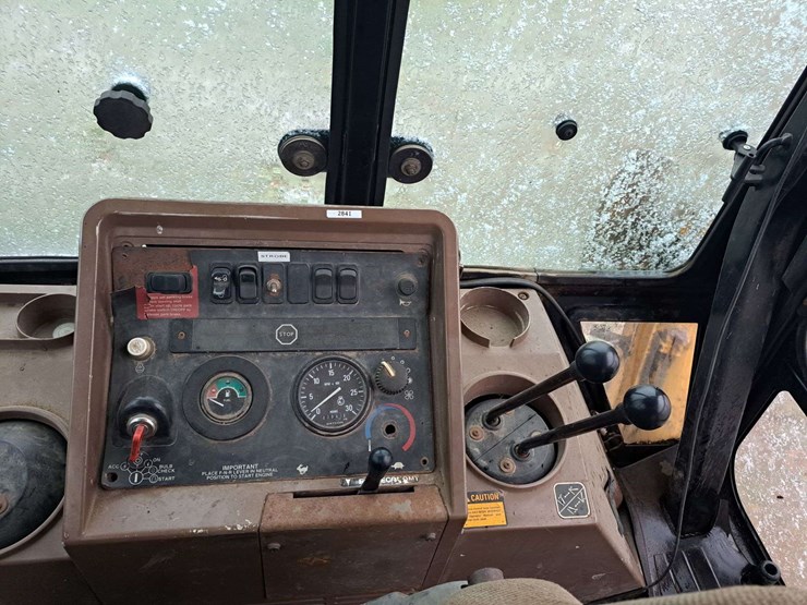 1999-deere-410e-image-35